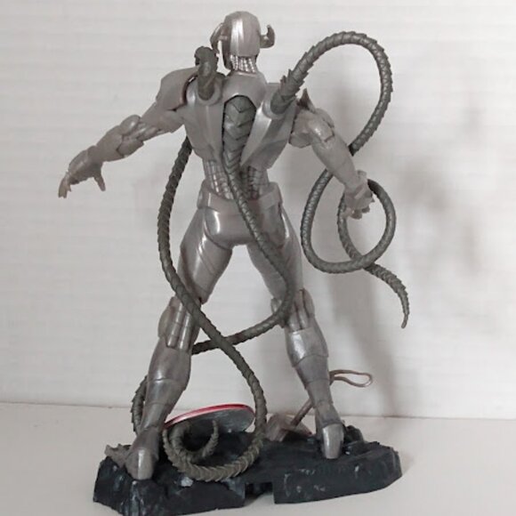 Playmation Ultron Marvel Avengers 7 Inch Deluxe Villain Smart Action Figure - Picture 4 of 6